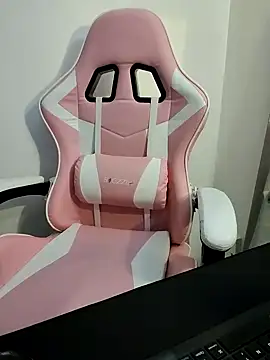 Snapshot of princess_katey chatting on February 2025 08:21:02 AM princess katey online show from February 2025 08:21:02 AM