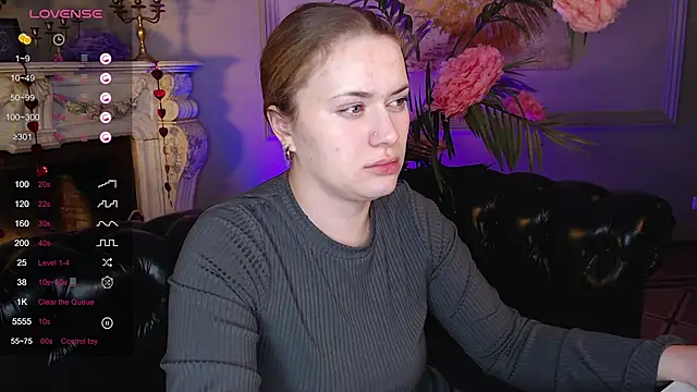 Snapshot of Ariell_Margot_ chatting on February 2025 06:32:02 PM Ariell Margot online show from February 2025 06:32:02 PM
