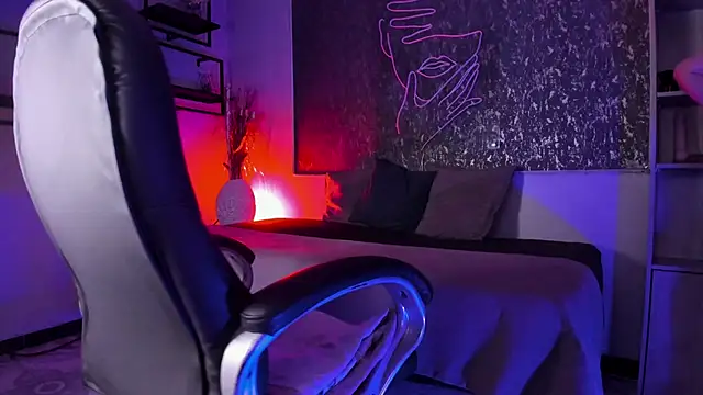 KatyXXX gh online show from December 2024 12:01:02 PM