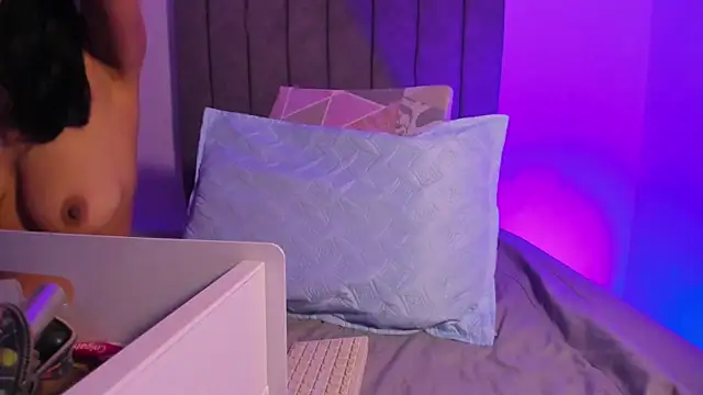 sarah  bigboobs online show from January 2026 08:19:01 AM