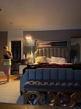 Snapshot of camdanz777 chatting on October 2025 12:41:02 PM camdanz777 online show from October 2025 12:41:02 PM