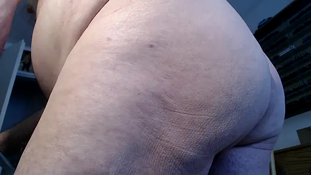 Snapshot of utilisasinus chatting on January 2025 09:26:01 AM utilisasinus online show from January 2025 09:26:01 AM