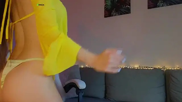 tina akira online show from October 2025 07:40:01 PM