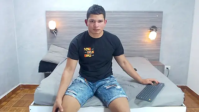 Loony Zion online show from October 2025 02:36:01 PM