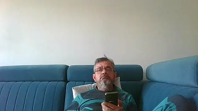 axecoman60 online show from March 2025 12:45:01 PM