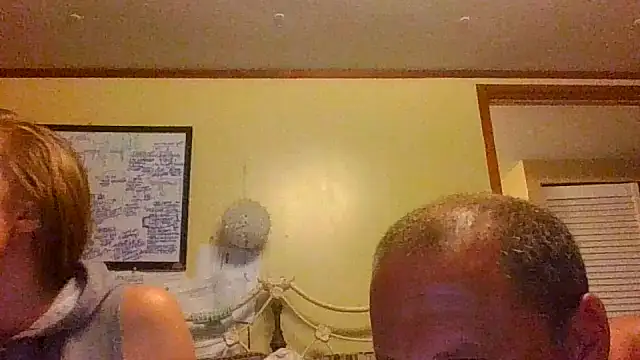 Snapshot of raybo715 chatting on May 2026 04:40:02 AM raybo715 online show from May 2026 04:40:02 AM