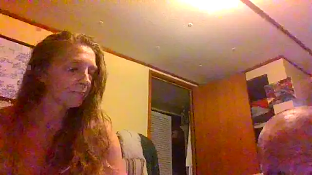 Snapshot of raybo715 chatting on May 2026 04:07:01 AM raybo715 online show from May 2026 04:07:01 AM