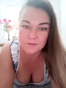 LunikaLunaX online show from September 2025 09:20:01 AM