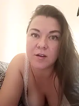 LunikaLunaX online show from February 2026 09:52:02 AM