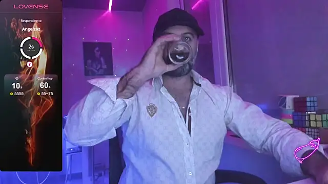 MAGABEAR077 online show from November 2025 06:19:02 PM