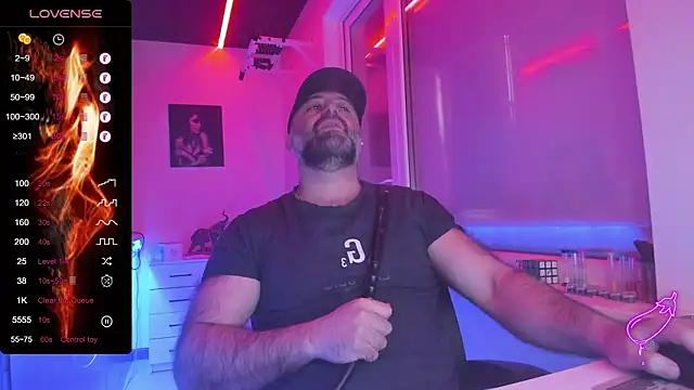 MAGABEAR077 online show from February 2026 10:35:01 AM