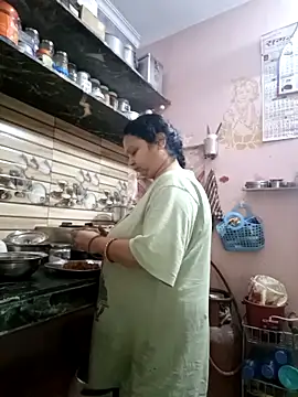 Kavya kapoor online show from October 2025 02:42:01 AM