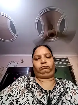 Kavya kapoor online show from October 2025 04:35:02 AM