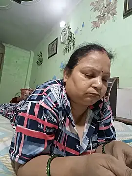 Snapshot of Kavya_kapoor chatting on June 2026 08:35:02 AM Kavya kapoor online show from June 2026 08:35:02 AM