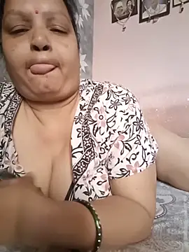 Snapshot of Kavya_kapoor chatting on June 2026 02:24:02 AM Kavya kapoor online show from June 2026 02:24:02 AM