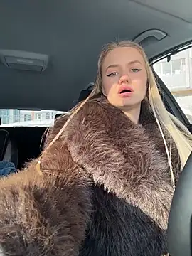 Devill Angel  online show from February 2026 10:12:01 AM