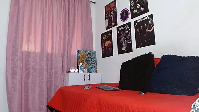 scarlett  morgan online show from November 2025 02:38:01 PM