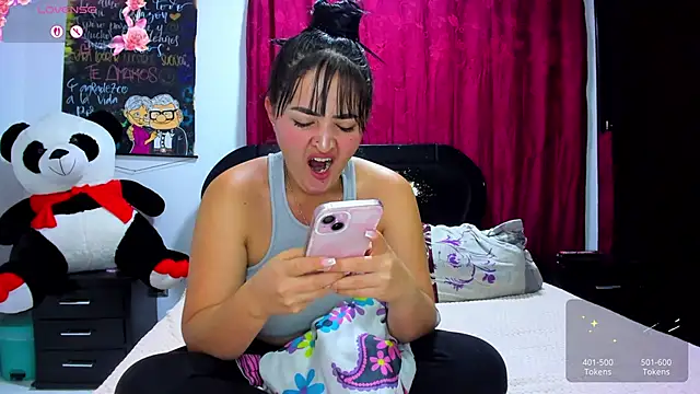 Ari And Abdie online show from February 2025 12:44:02 PM