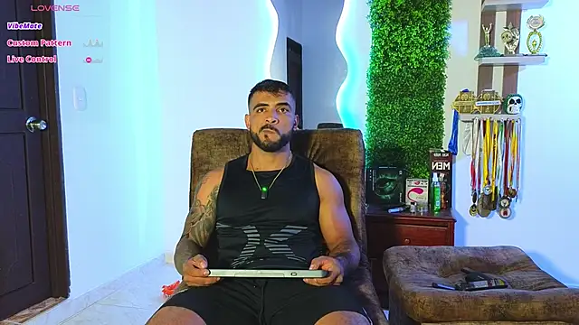 ERIC HARRISON online show from January 2025 01:08:01 AM