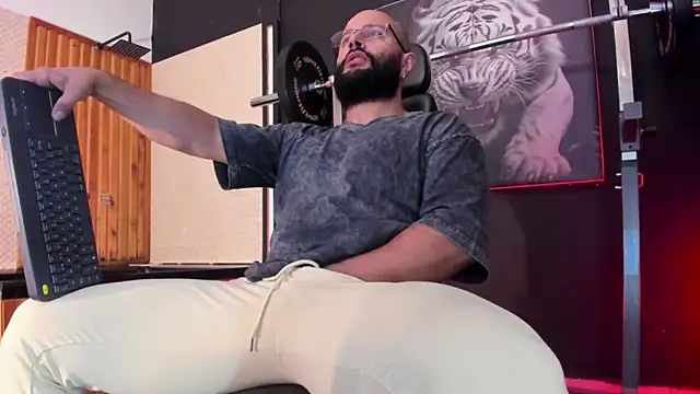 Luke  09 online show from April 2026 11:58:01 AM