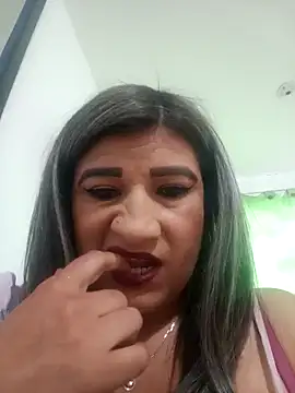 Snapshot of Hannahcandyy chatting on January 2025 10:02:01 PM Hannahcandyy online show from January 2025 10:02:01 PM