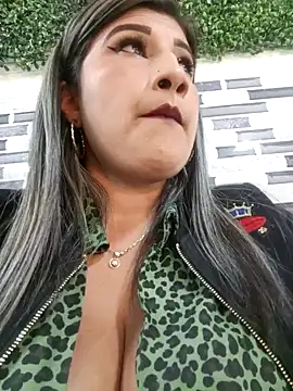 Snapshot of Hannahcandyy chatting on January 2025 10:22:01 PM Hannahcandyy online show from January 2025 10:22:01 PM