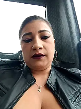 Snapshot of Hannahcandyy chatting on January 2025 01:09:01 PM Hannahcandyy online show from January 2025 01:09:01 PM
