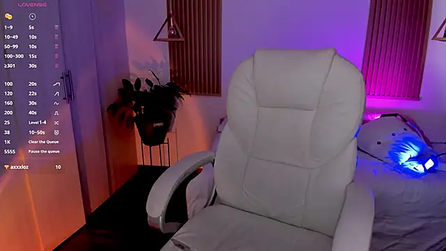 Kendall Bunnyy online show from December 2024 02:05:02 PM