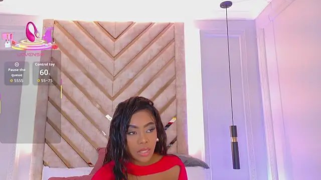 Lola King online show from September 2025 04:01:02 AM