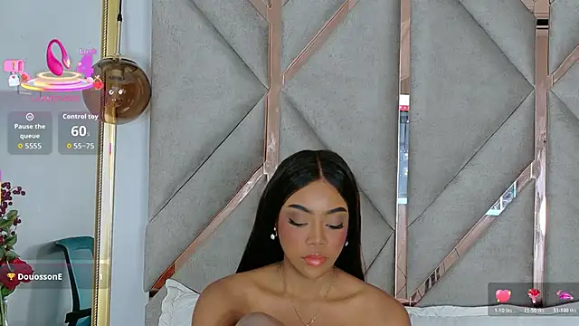 Lola King online show from December 2025 07:53:02 PM