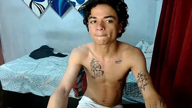 Snapshot of Lovebeng_ chatting on November 2025 04:18:01 AM Lovebeng online show from November 2025 04:18:01 AM