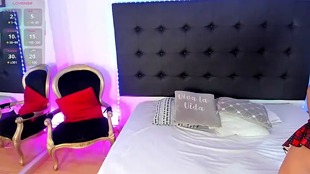 SaraDreamss online show from February 2025 08:36:01 PM