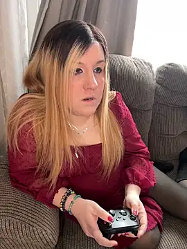 PuckBunny17 online show from February 2025 05:29:01 PM