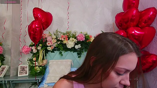 AliceBrayan online show from February 2026 05:06:02 PM