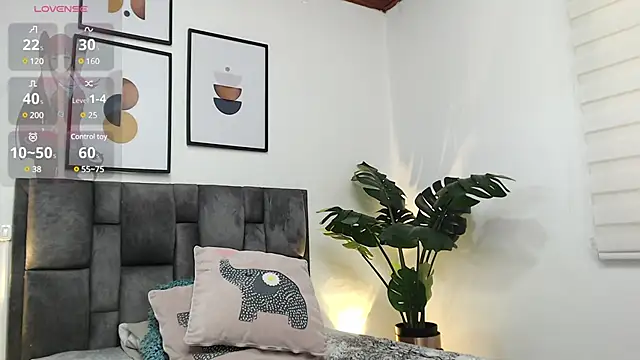 Snapshot of samy_l chatting on January 2025 02:30:02 PM samy l online show from January 2025 02:30:02 PM