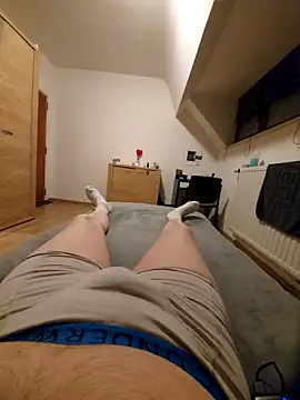 pascalino100 online show from February 2025 09:59:02 PM