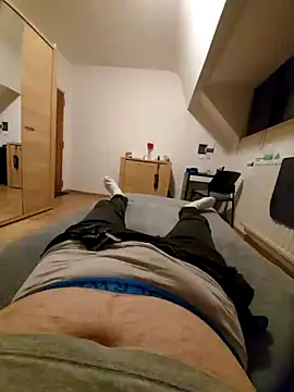 pascalino100 online show from February 2025 07:38:02 PM