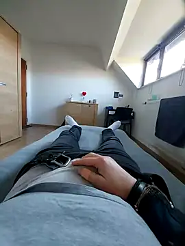 pascalino100 online show from February 2025 09:21:02 AM