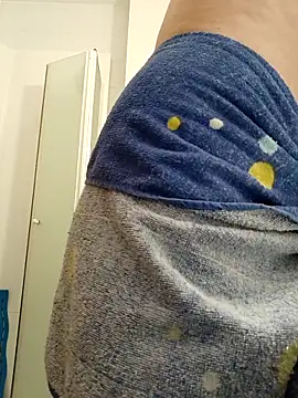 pascalino100 online show from April 2026 05:41:01 AM