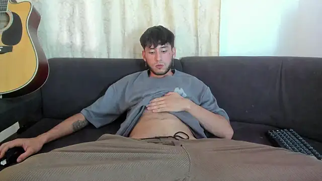 Henrikk senn online show from September 2025 09:15:02 PM