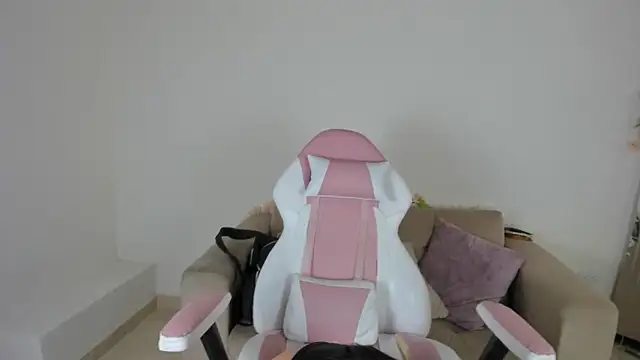 Snapshot of Charlotte_cowell_sub1_ chatting on December 2024 09:09:02 PM Charlotte cowell sub1 online show from December 2024 09:09:02 PM