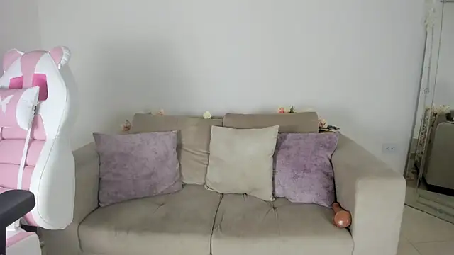 Snapshot of Charlotte_cowell_sub1_ chatting on January 2025 12:06:02 AM Charlotte cowell sub1 online show from January 2025 12:06:02 AM