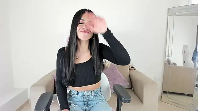 Snapshot of Charlotte_cowell_sub1_ chatting on January 2025 09:46:02 PM Charlotte cowell sub1 online show from January 2025 09:46:02 PM