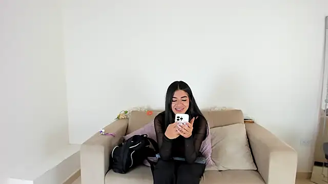 Snapshot of Charlotte_cowell_sub1_ chatting on January 2025 08:14:02 PM Charlotte cowell sub1 online show from January 2025 08:14:02 PM