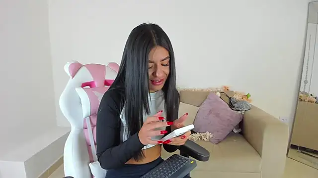 Snapshot of Charlotte_cowell_sub1_ chatting on March 2025 04:50:02 PM Charlotte cowell sub1 online show from March 2025 04:50:02 PM