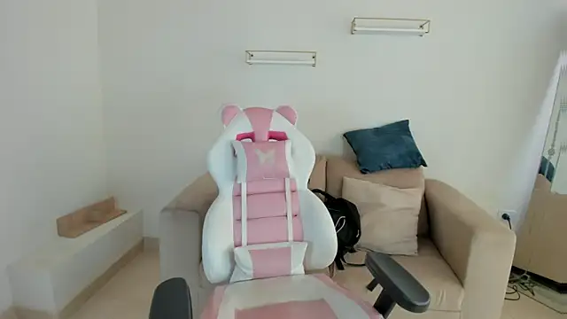 Snapshot of Charlotte_cowell_sub1_ chatting on September 2025 08:09:01 PM Charlotte cowell sub1 online show from September 2025 08:09:01 PM