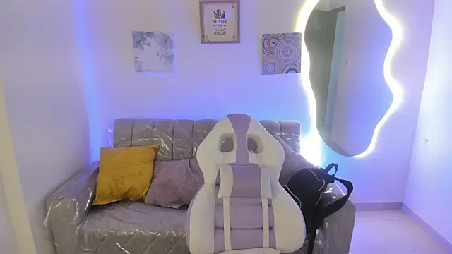 Snapshot of Charlotte_cowell_sub1_ chatting on October 2025 03:31:01 PM Charlotte cowell sub1 online show from October 2025 03:31:01 PM