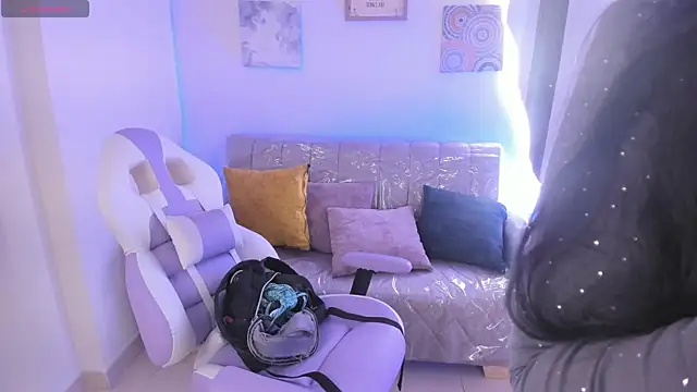 Snapshot of Charlotte_cowell_sub1_ chatting on October 2025 02:51:02 PM Charlotte cowell sub1 online show from October 2025 02:51:02 PM