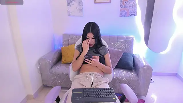 Snapshot of Charlotte_cowell_sub1_ chatting on October 2025 04:19:01 PM Charlotte cowell sub1 online show from October 2025 04:19:01 PM