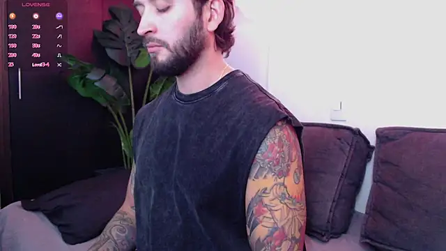 marco allison43 online show from October 2025 03:46:02 PM